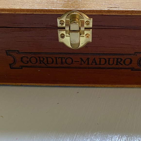 One of a a Kind Handmade Big Butt CigarBox Purse w/dust bag - Picture 11 of 14